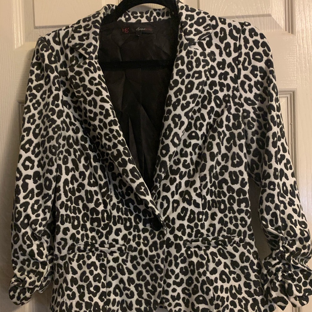 Leopard blazer